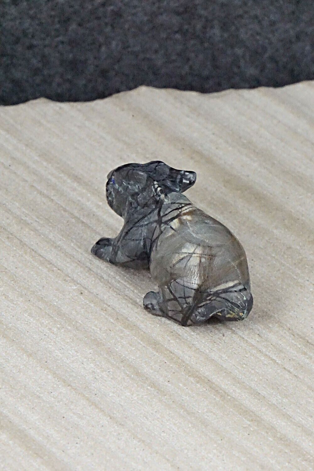 Rabbit Zuni Fetish Carving - Lance Cheama