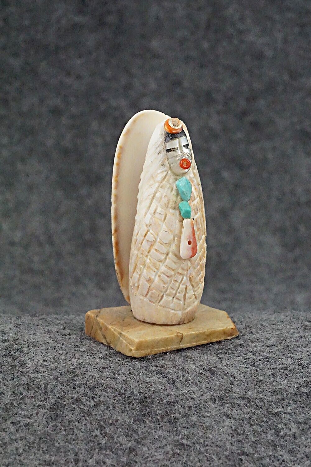 Corn Maiden Zuni Fetish Carving - Jon Quam
