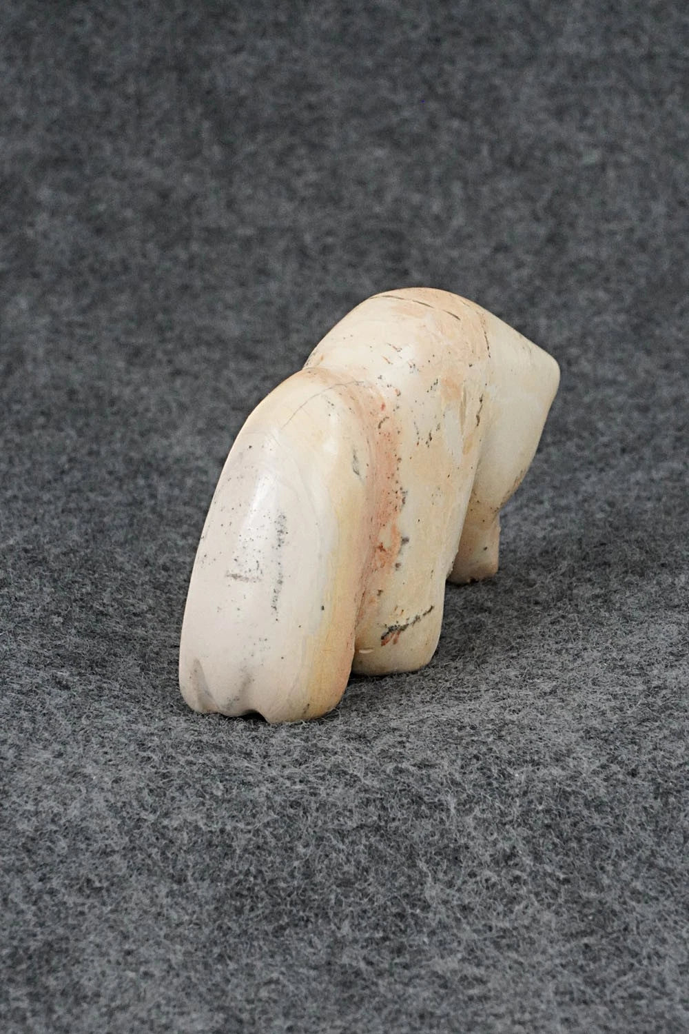 Bear Zuni Fetish Carving - Justin Red Elk