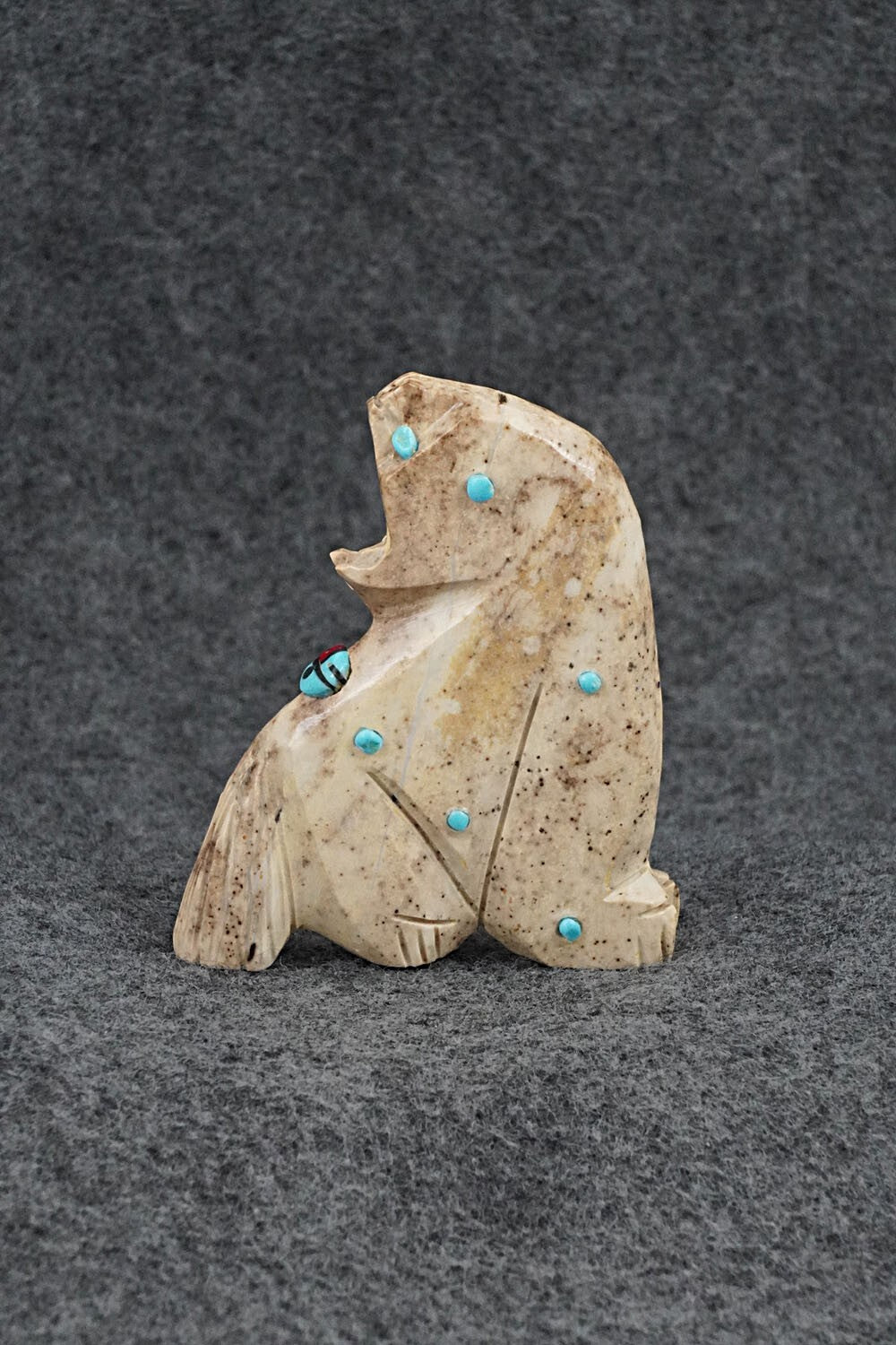 Wolf Zuni Fetish Carving - Danette Laate