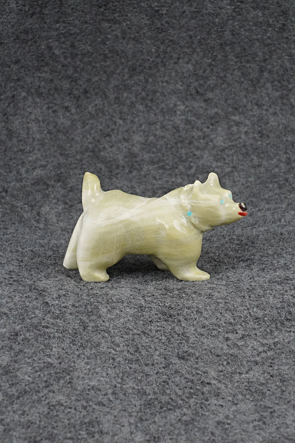 Dog Zuni Fetish Carving - Freddie Leekya