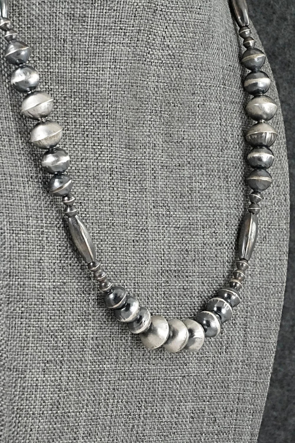 Sterling Silver Navajo Pearl Necklace 18" - Vintage