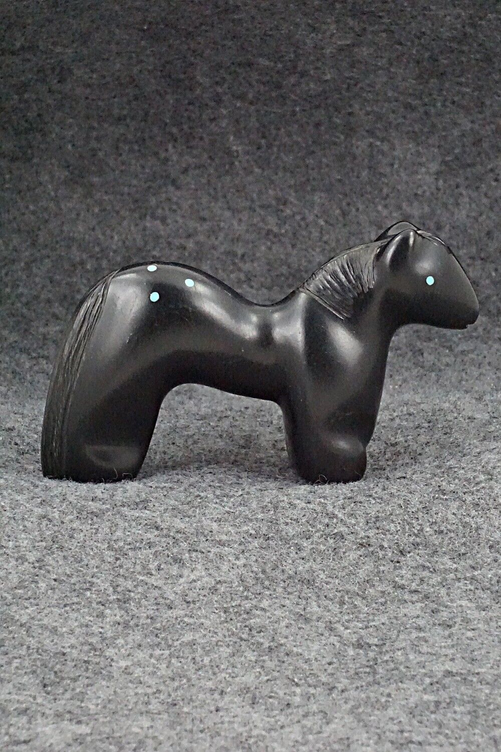 Horse Zuni Fetish Carving - Herbert Halate