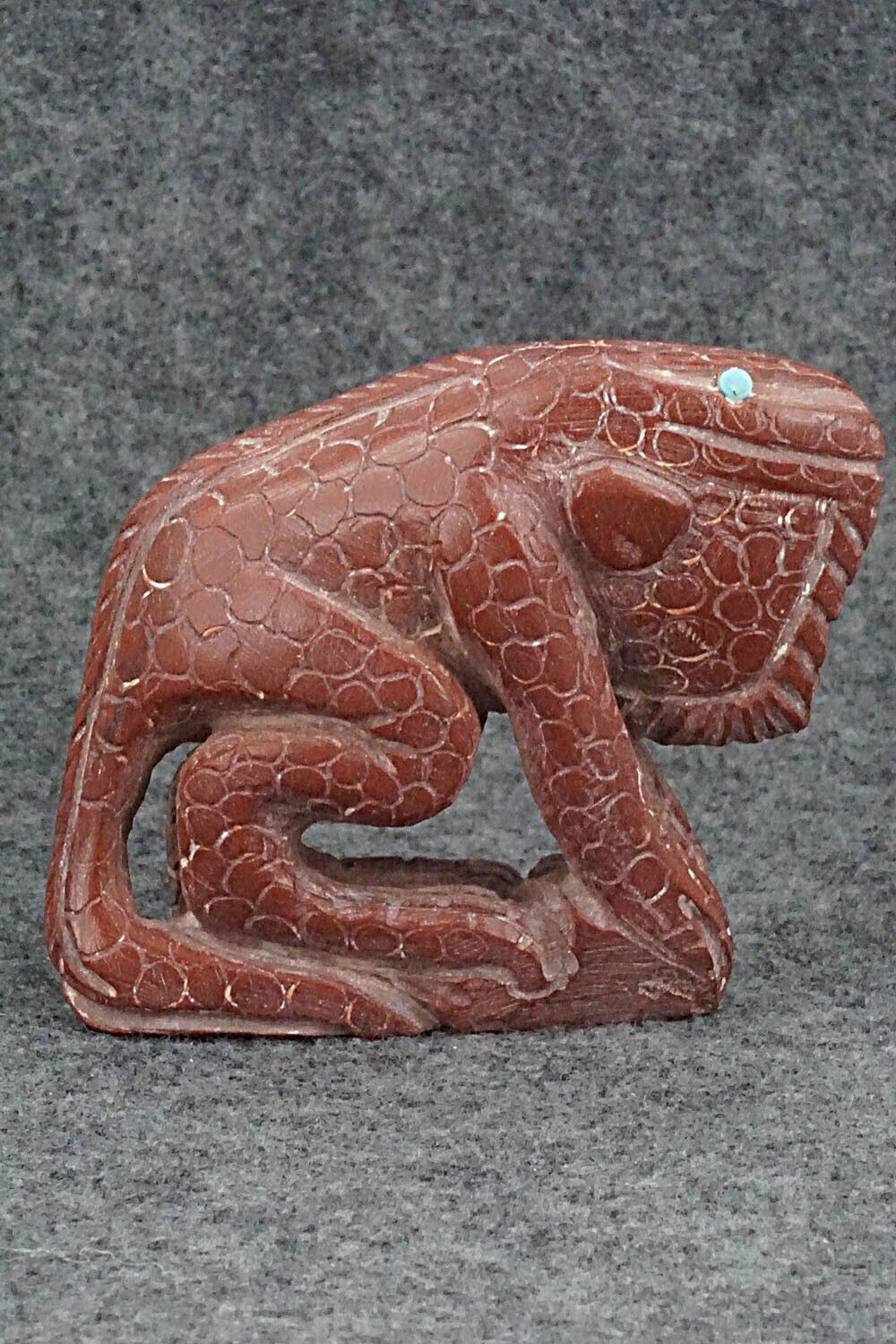 Iguana Zuni Fetish Carving - Carlton Kaamasee