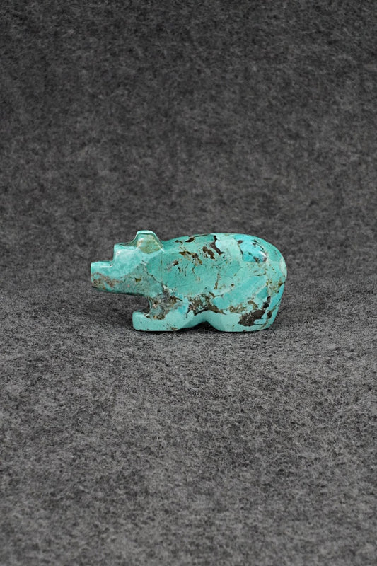 Bear Zuni Fetish Carving - Bernard Laiwakete