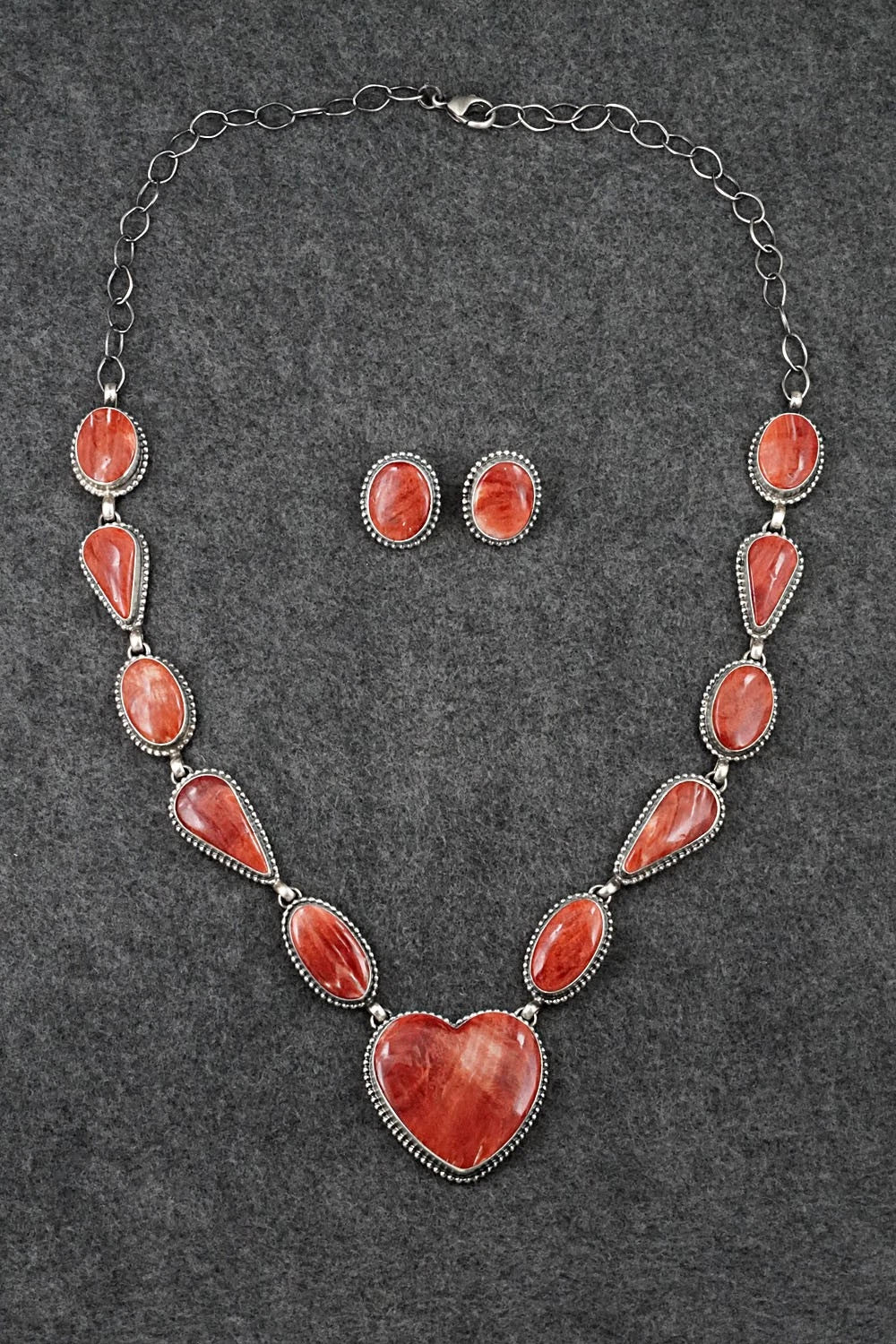 Spiny Oyster & Sterling Silver Necklace and Earrings Set - Darrin Livingston