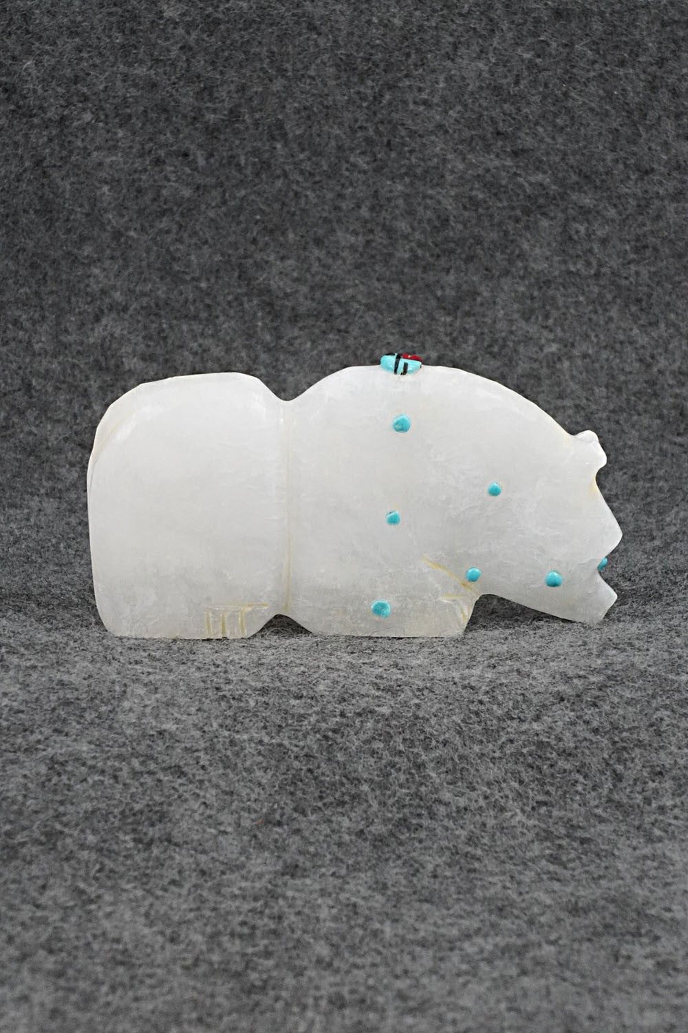 Bear Zuni Fetish Carving - Dannette Laate
