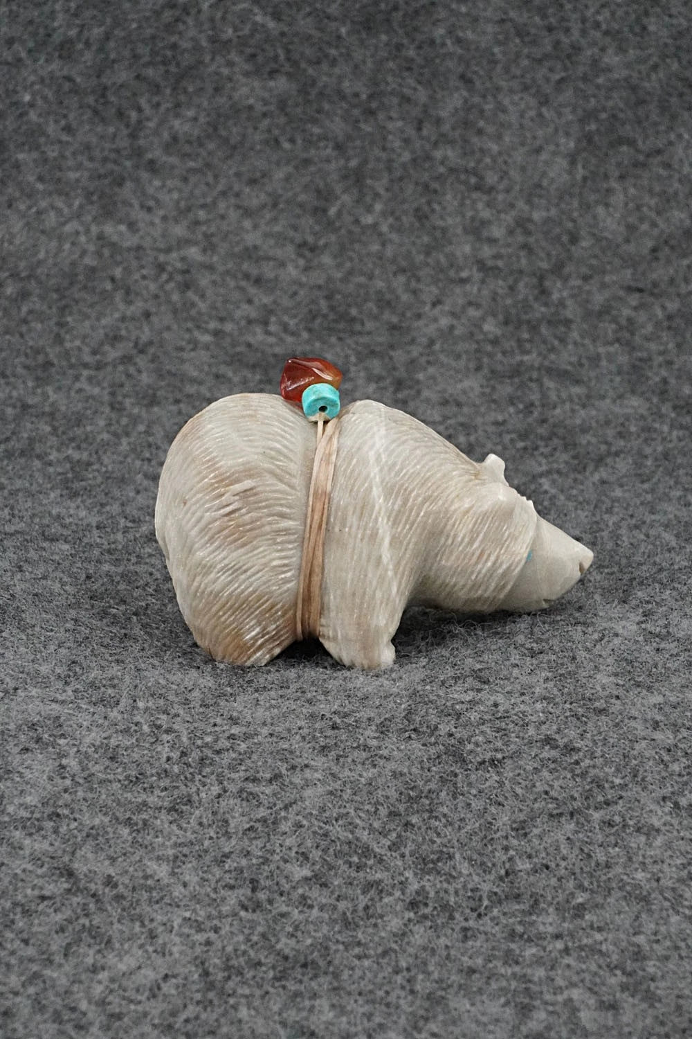 Bear Zuni Fetish Carving - Farlan & Paulette Quam