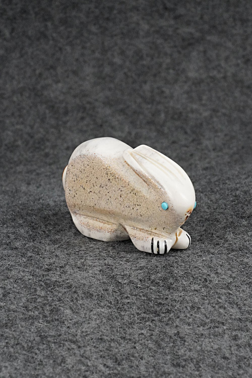 Rabbit Zuni Fetish Carving - Claudia Peina