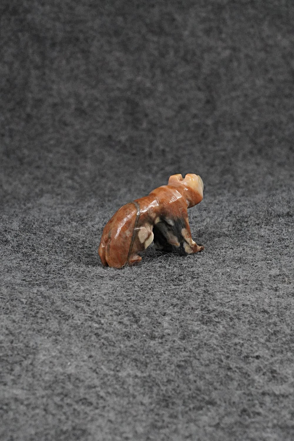 Bear Zuni Fetish Carving - Eugene Bowkety