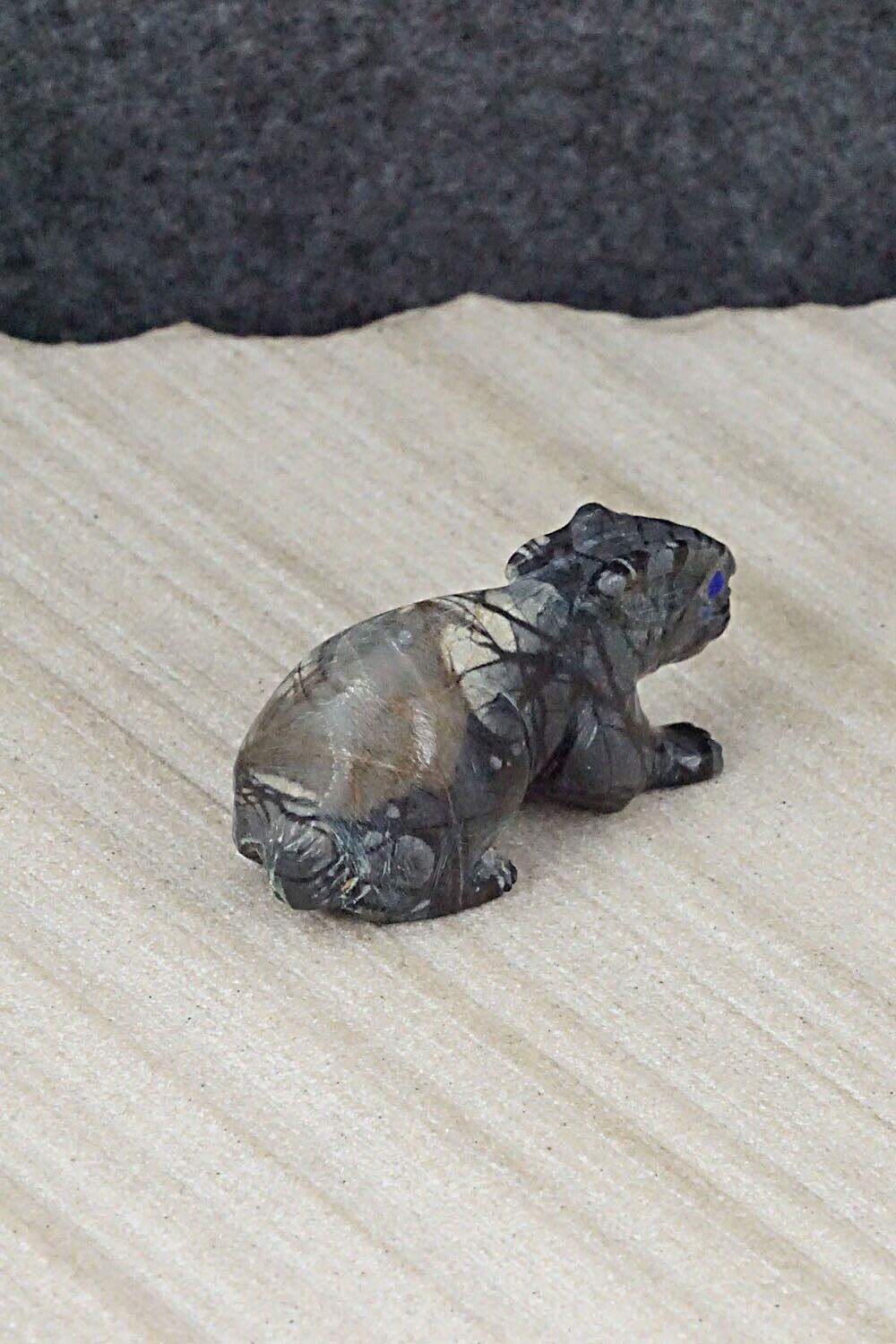 Rabbit Zuni Fetish Carving - Lance Cheama