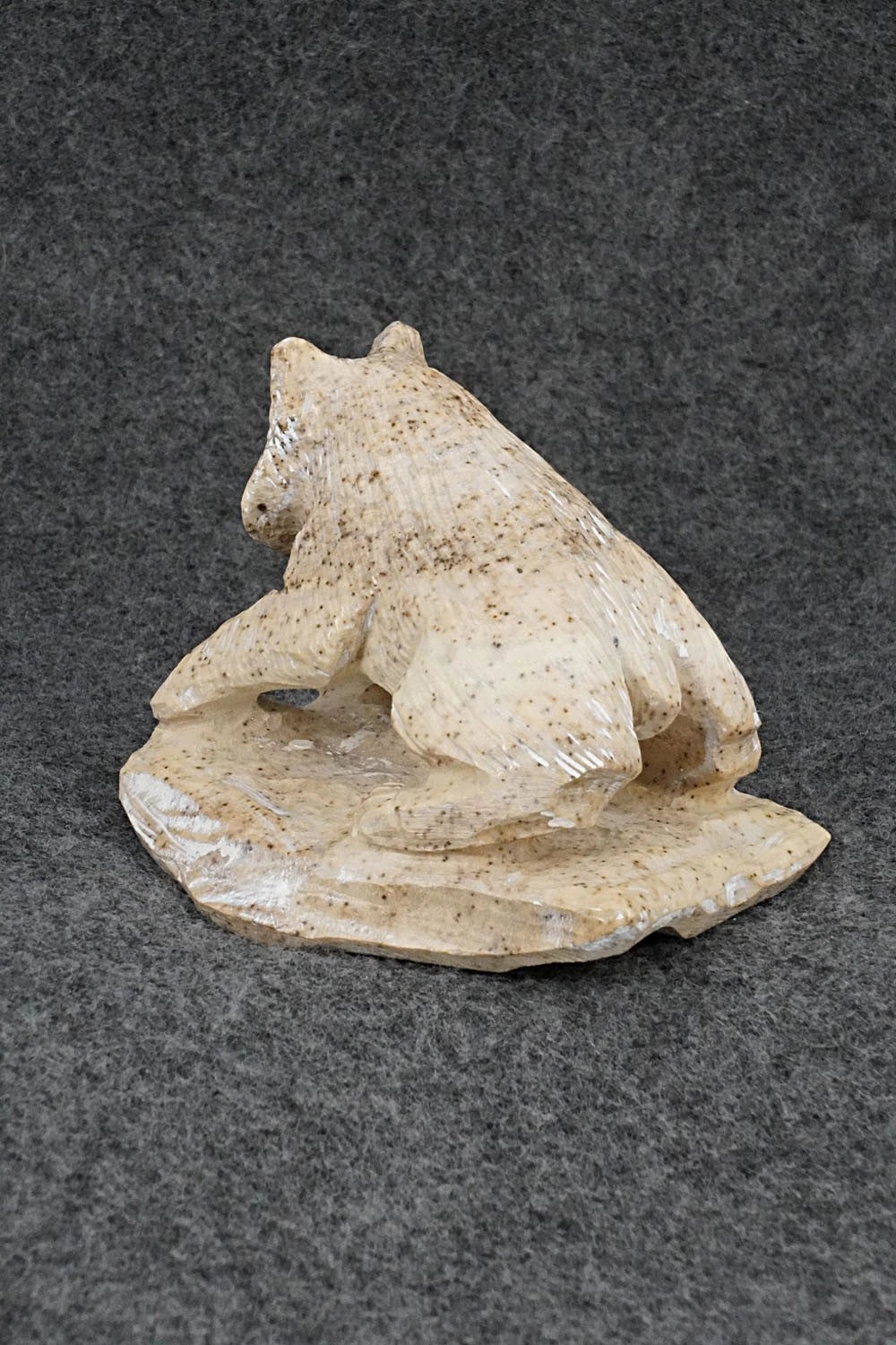 Bobcat Zuni Fetish Carving - Derrick Kammasee