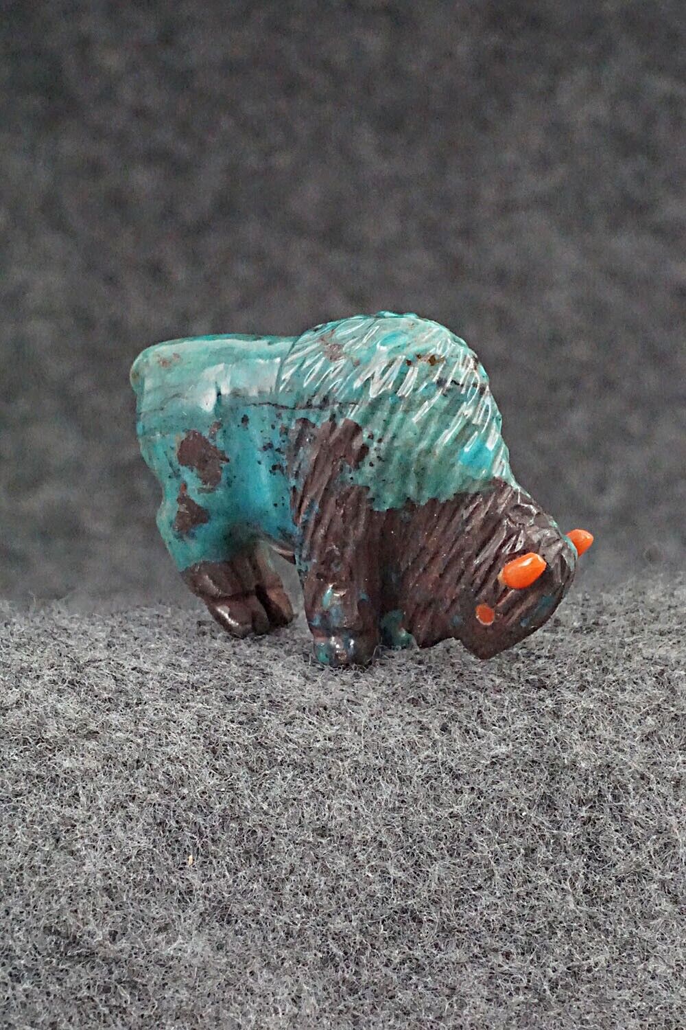 Buffalo Zuni Fetish Carving - Andres Quandelacy
