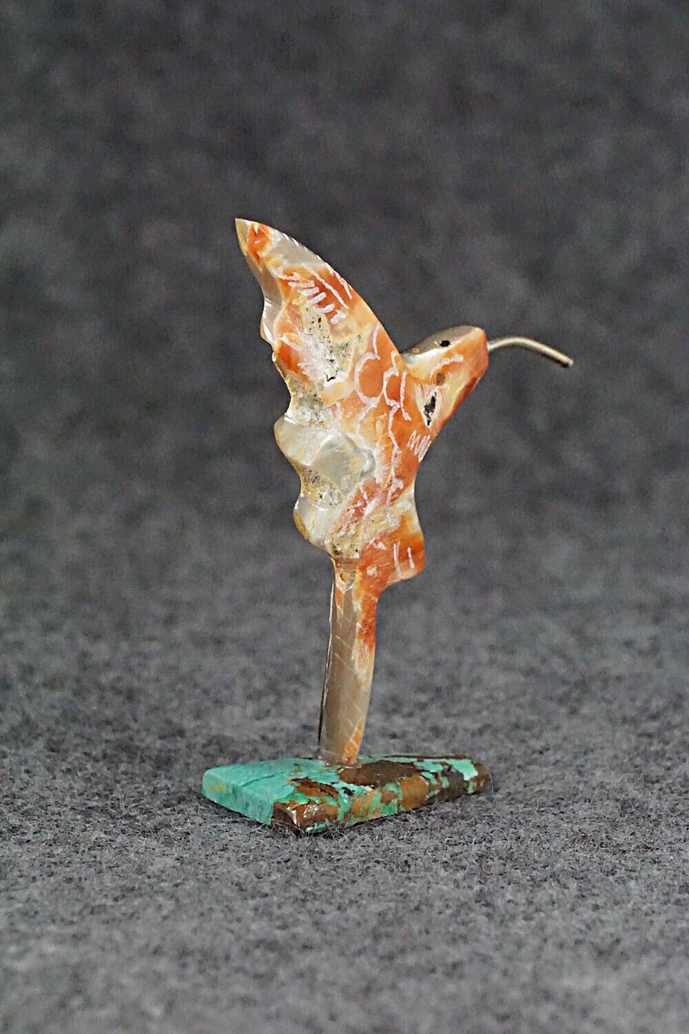 Hummingbird Zuni Fetish Carving - Russell Shack