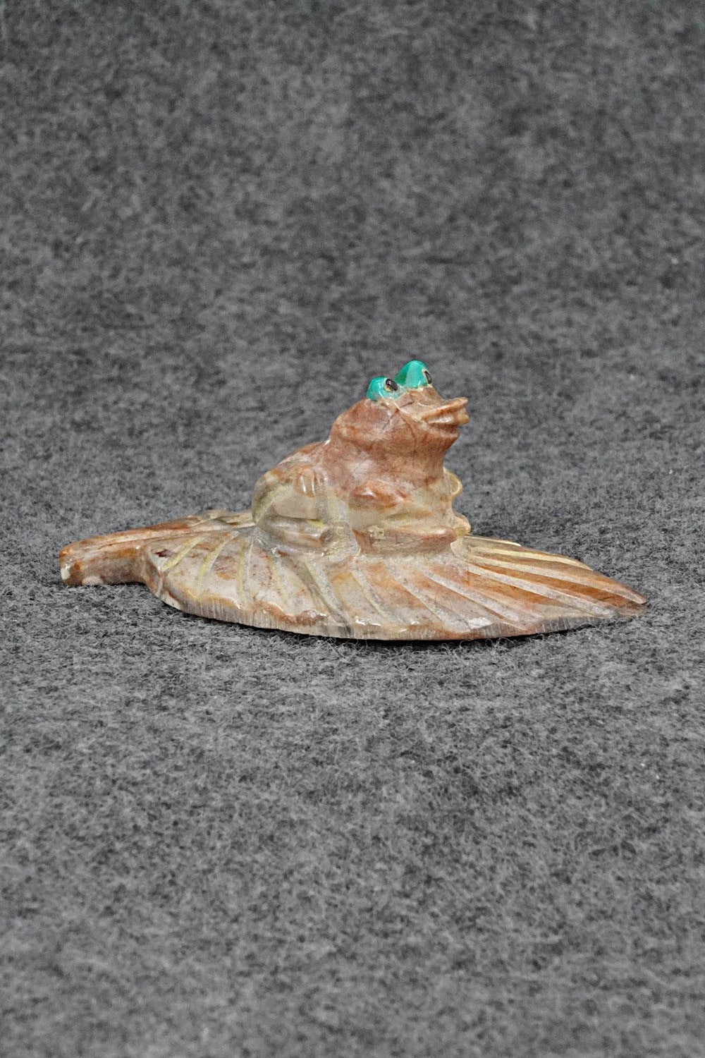 Frog Zuni Fetish Carving - Freddie Leekya