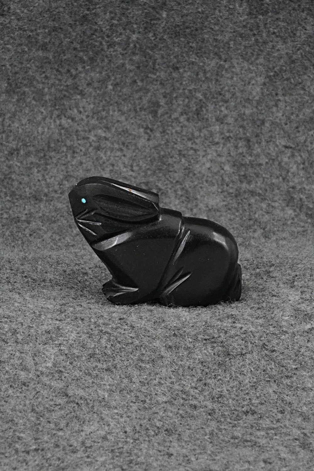 Rabbit Zuni Fetish Carving - Tony Mackel