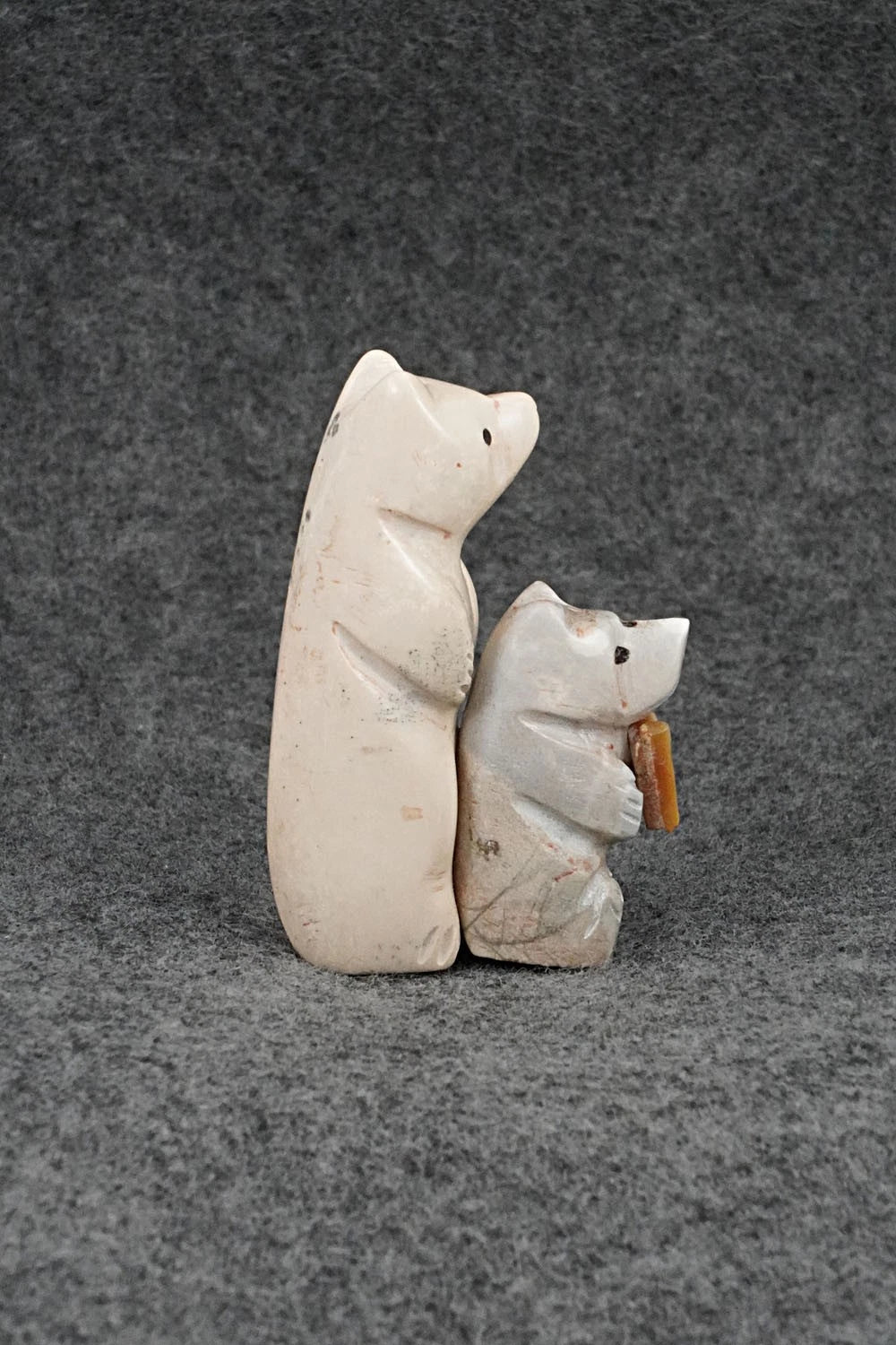 Bear Zuni Fetish Carving - Justin Red Elk