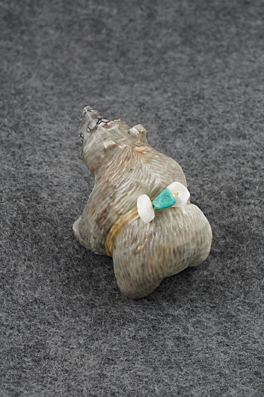 Bear Zuni Fetish Carving - Farlan & Paulette Quam