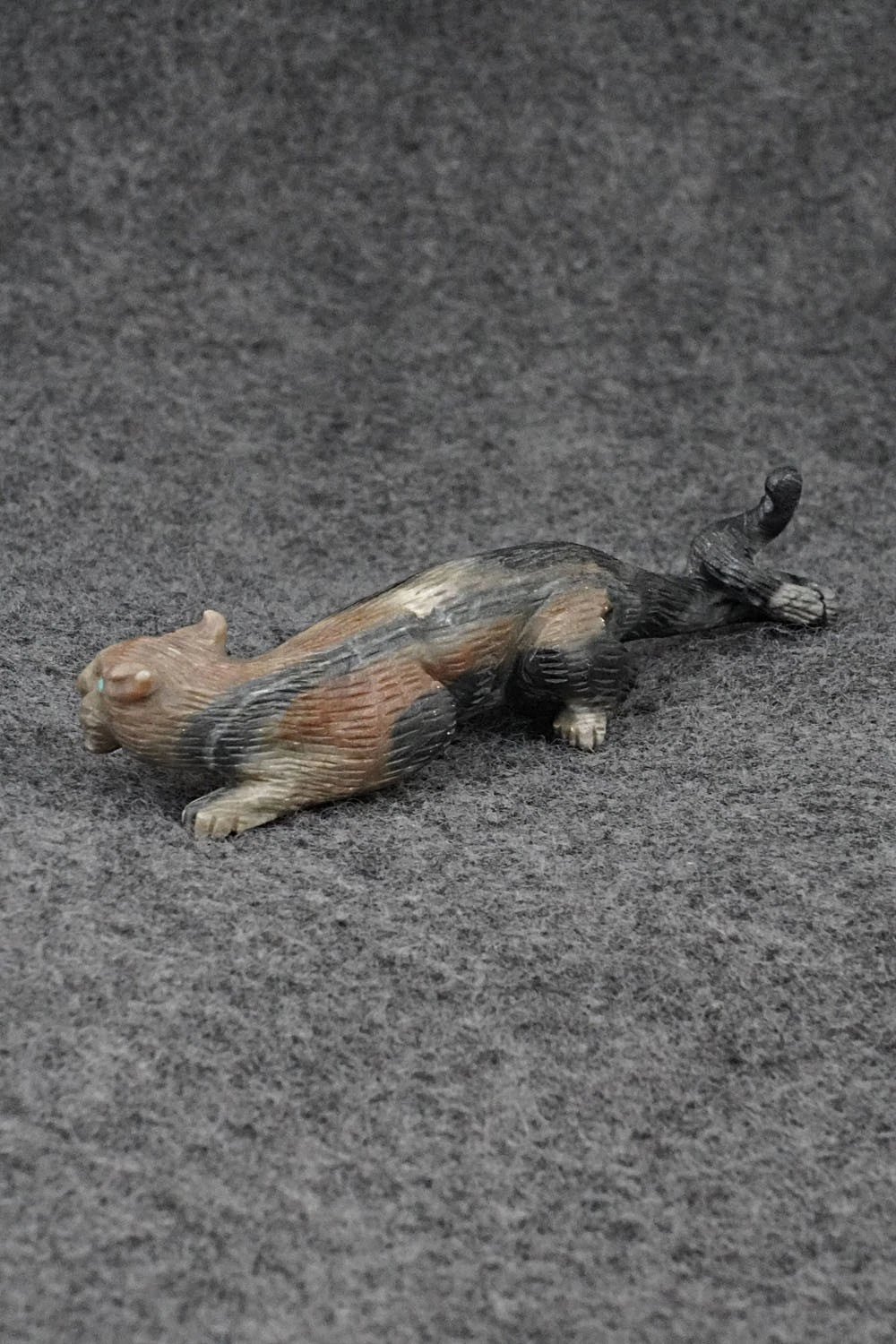 Mountain Lion Zuni Fetish Carving - Lance Cheama
