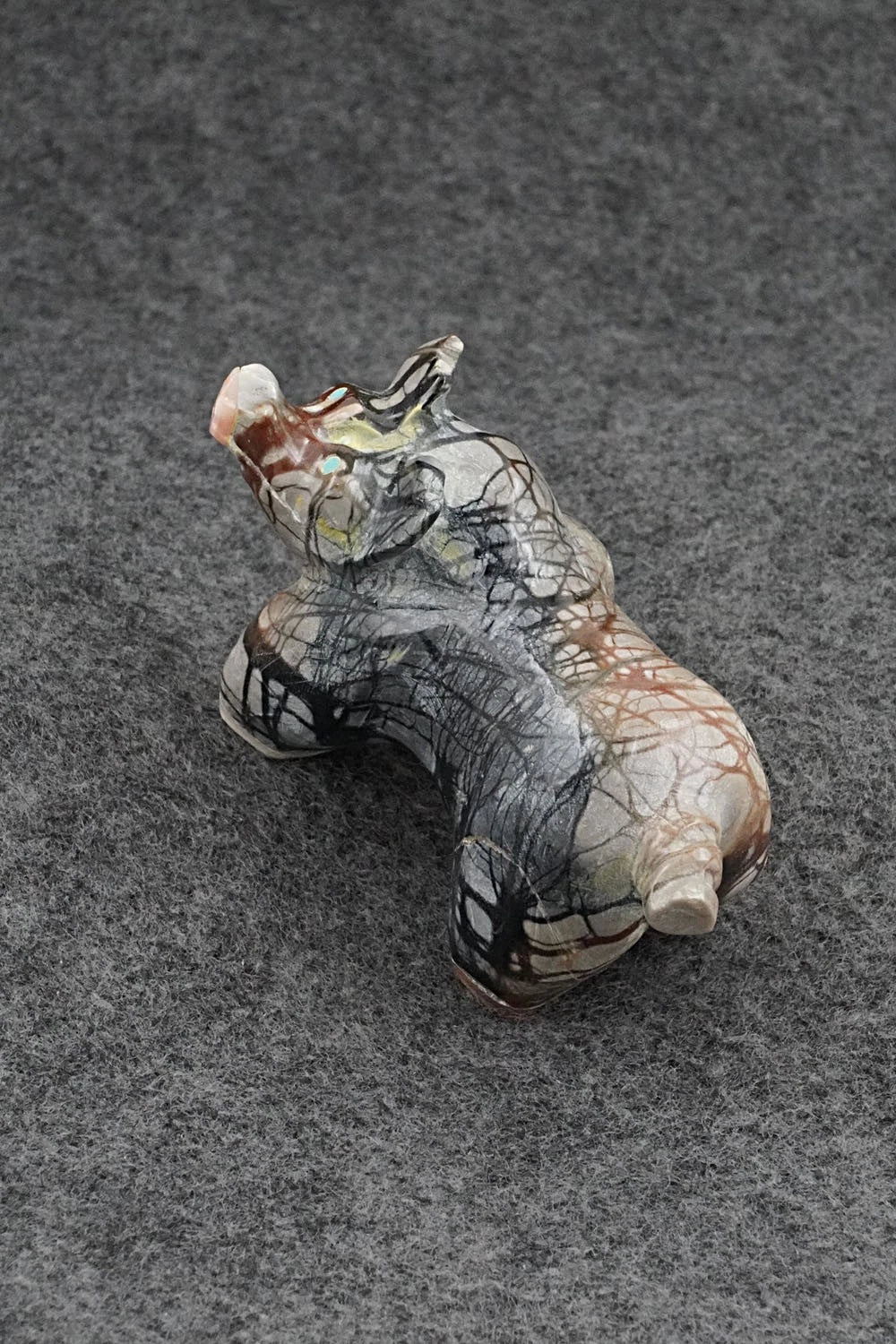 Pig Zuni Fetish Carving - Freddie Leekya