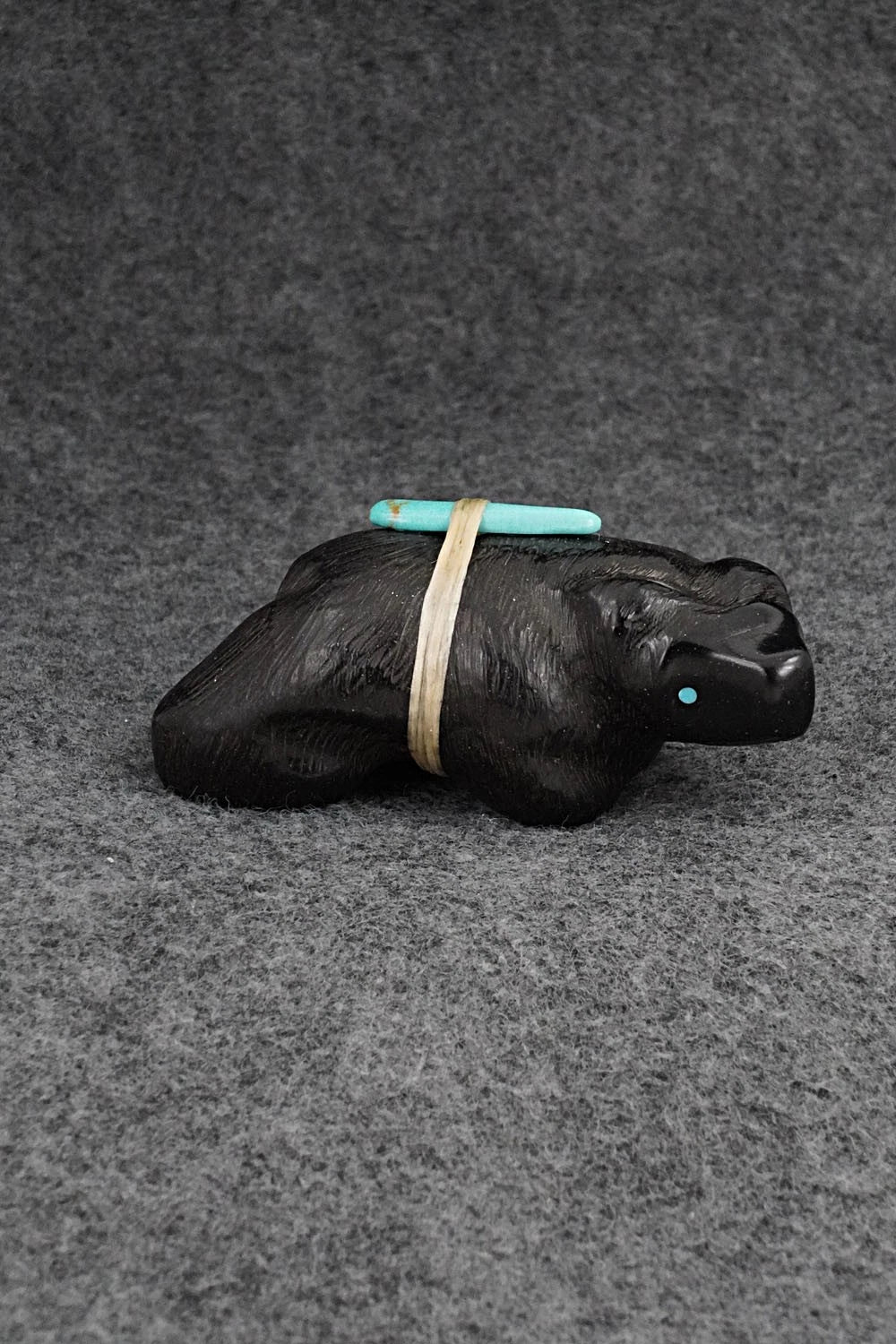 Bear Zuni Fetish Carving - Herb Halate