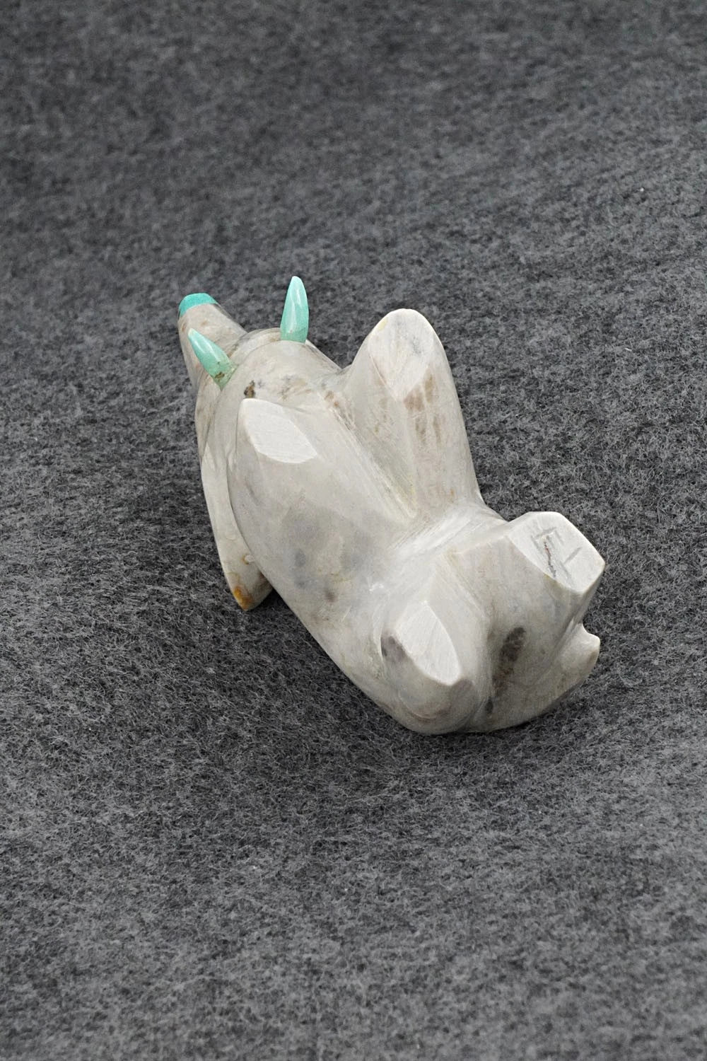 Elephant Zuni Fetish Carving - Enrike Leekya