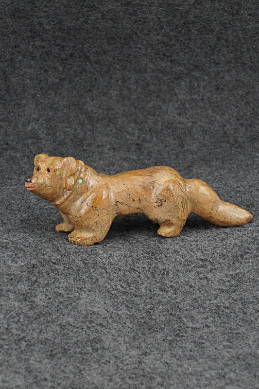Dog Zuni Fetish Carving - Freddie Leekya