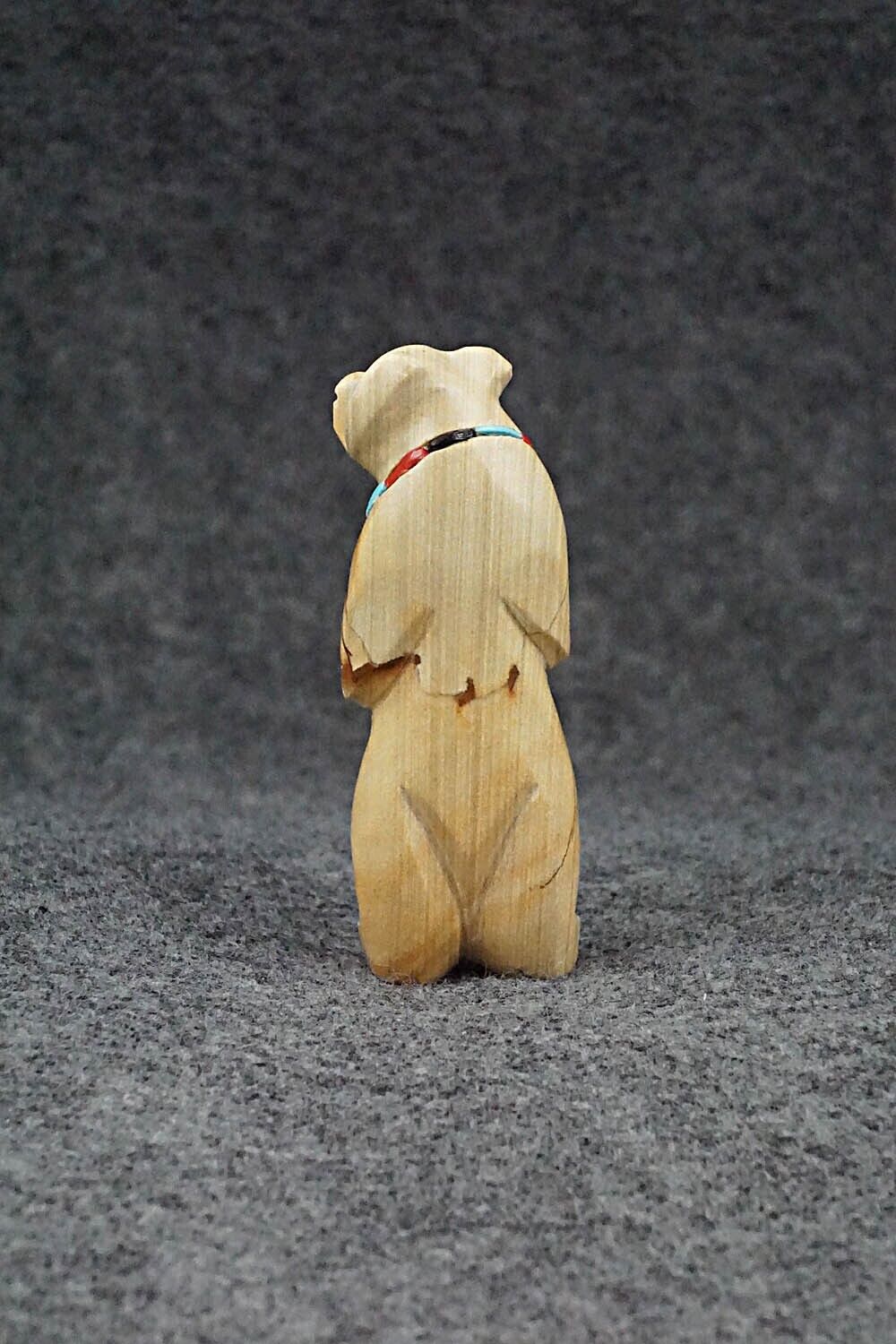 Bear Zuni Fetish Carving - Danette Laate