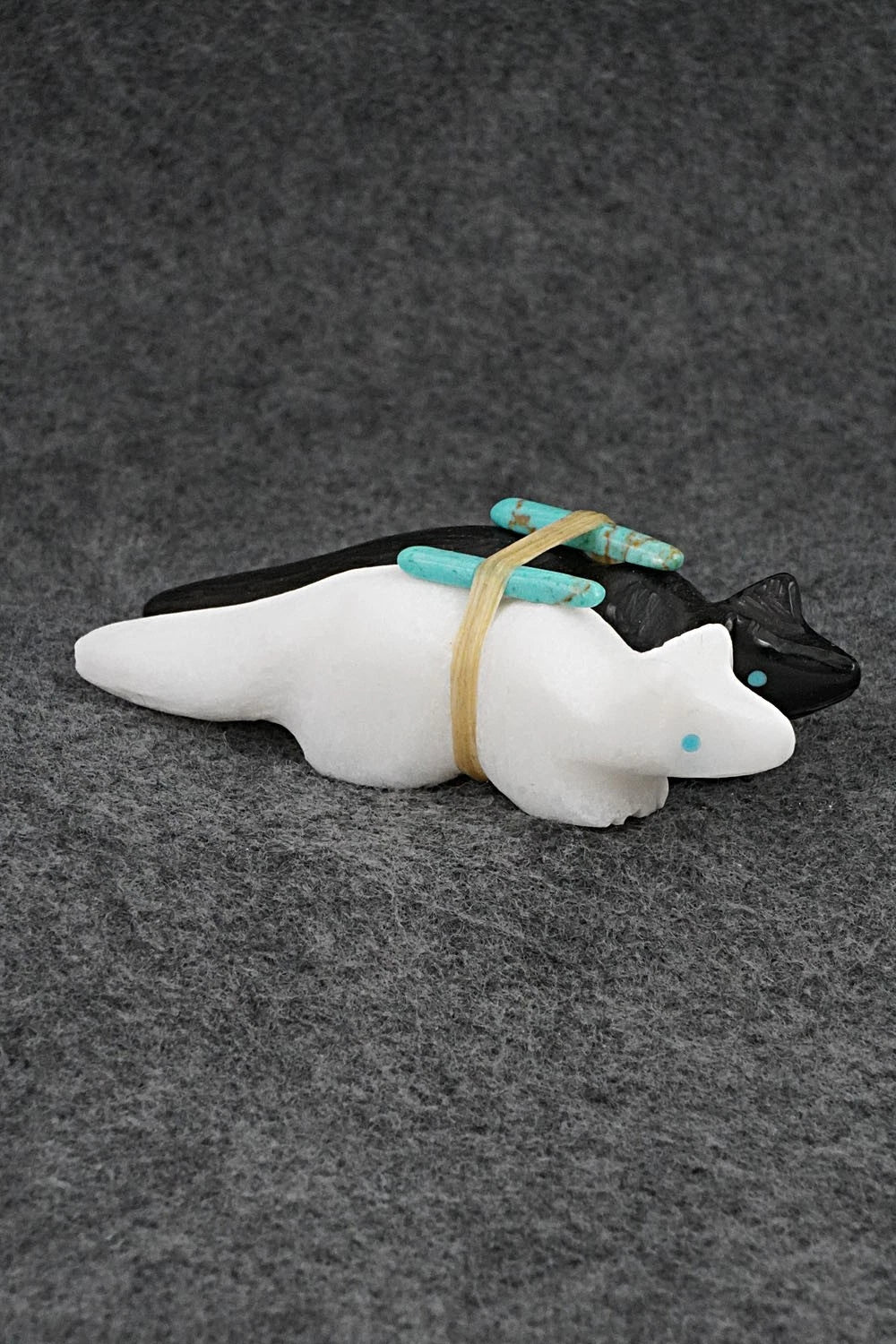 Wolf Zuni Fetish Carving - Herb Halate