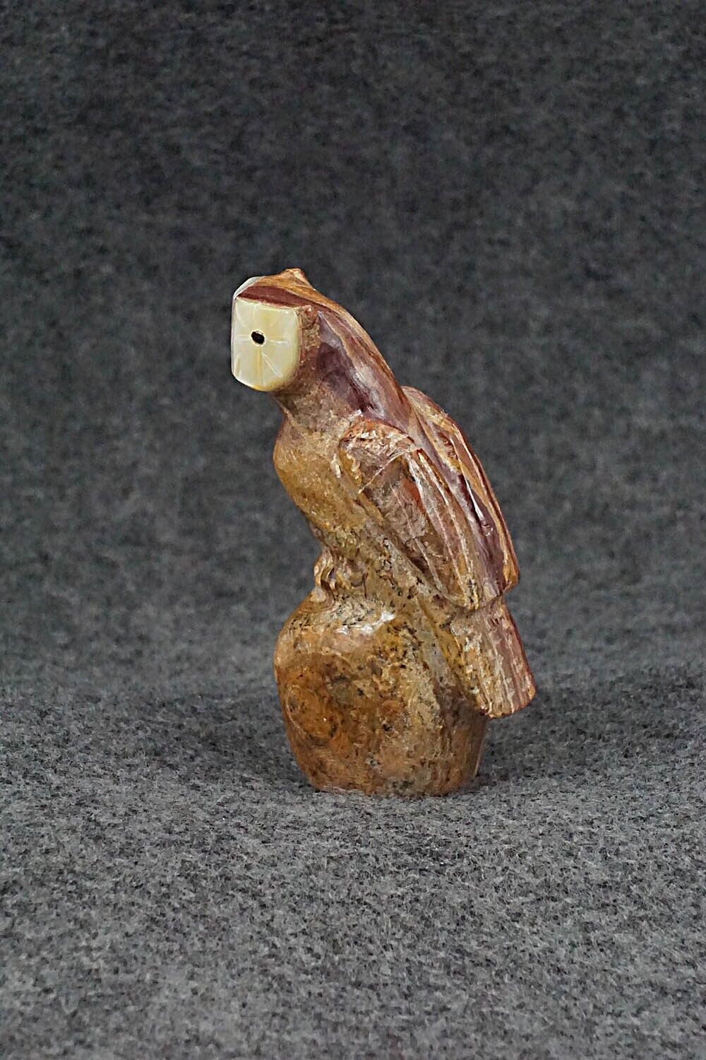 Owl Zuni Fetish Carving - Freddie Leekya