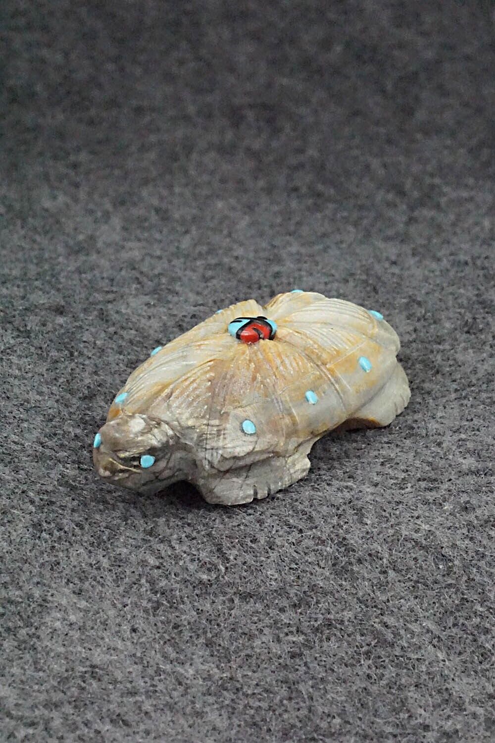 Turtle Zuni Fetish Carving - Danette Laate