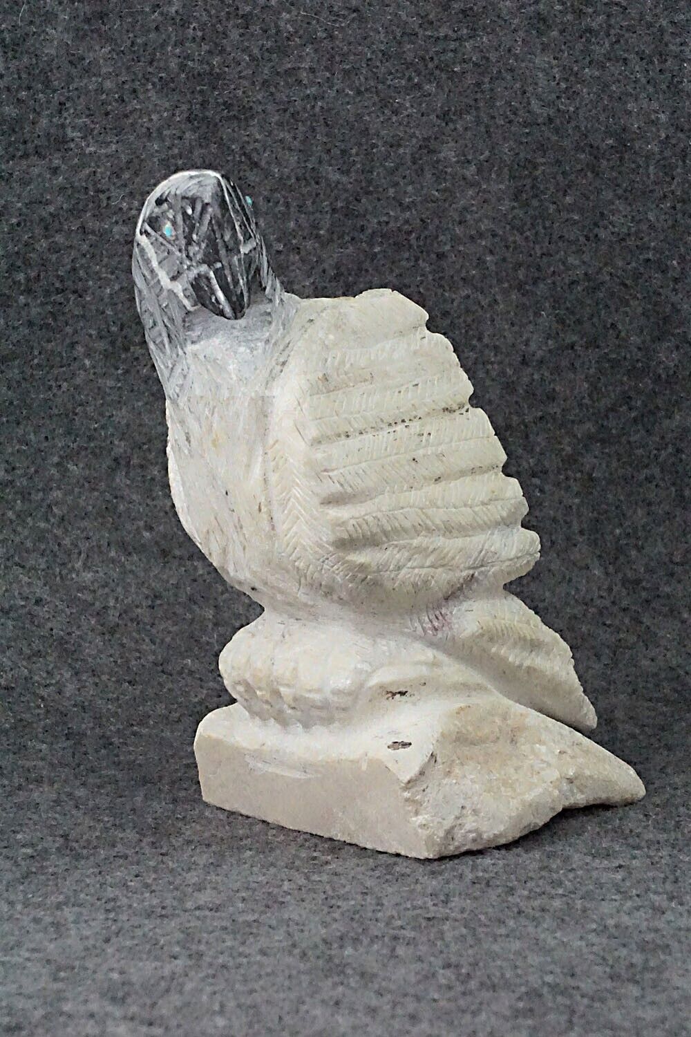 Eagle Zuni Fetish Carving - Jon Quam