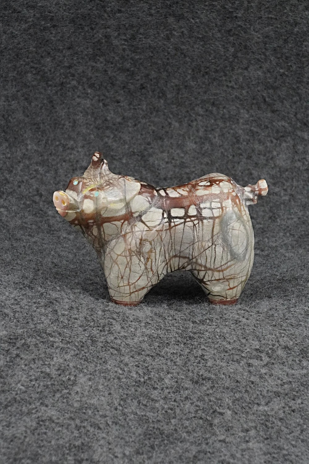 Pig Zuni Fetish Carving - Freddie Leekya