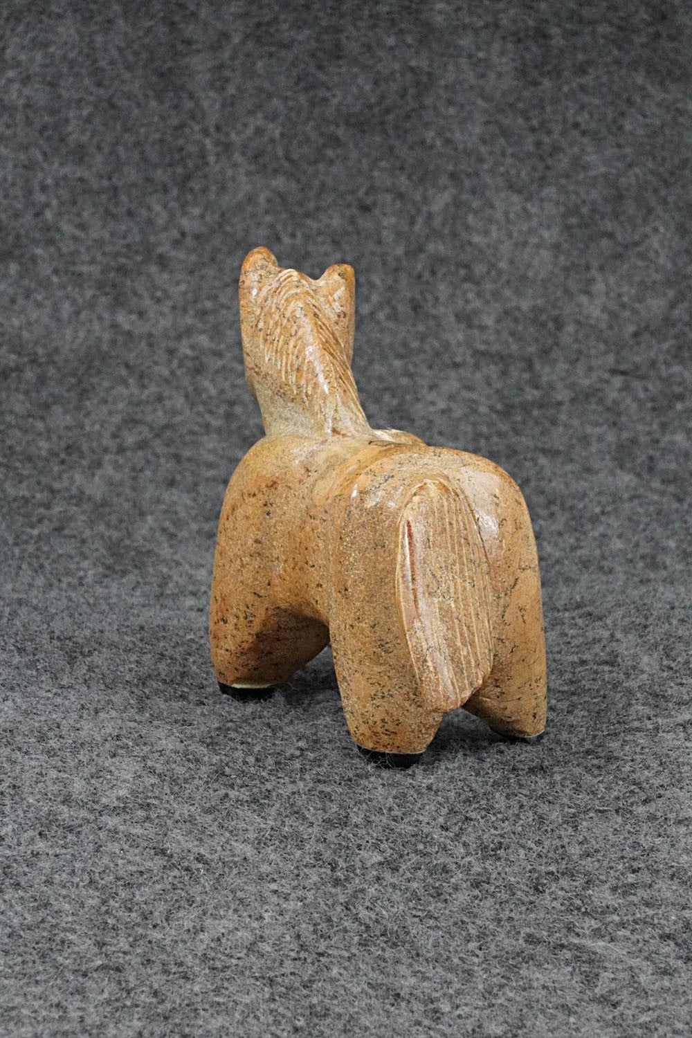 Horse Zuni Fetish Carving - Freddie Leekya