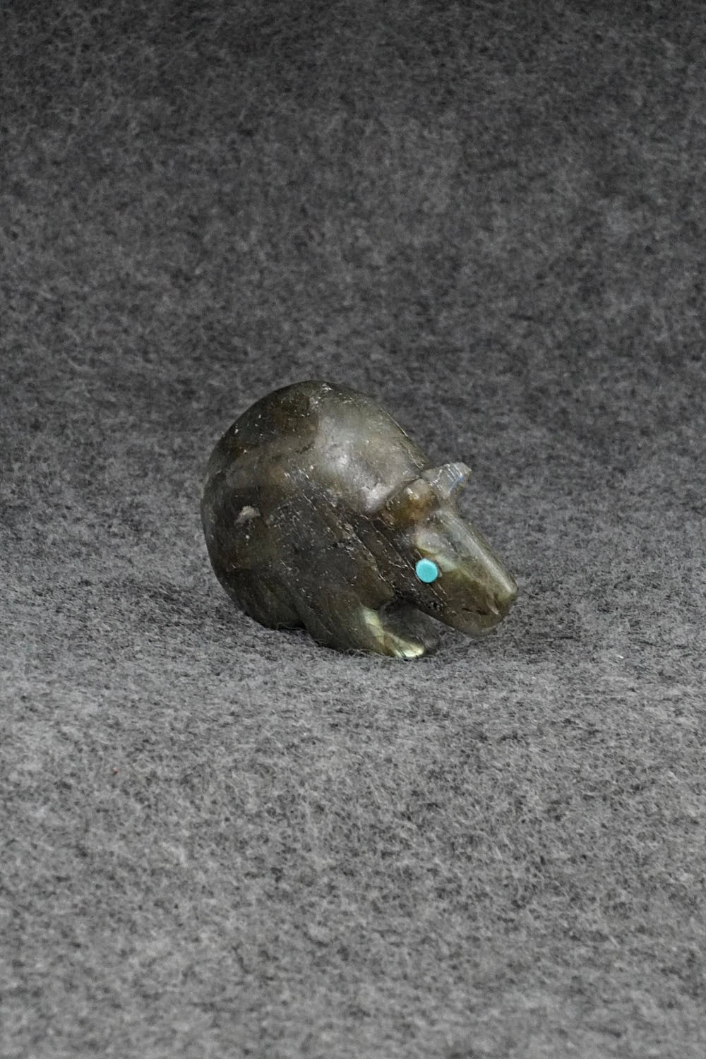 Bear Zuni Fetish Carving - Ronnie Lunasee