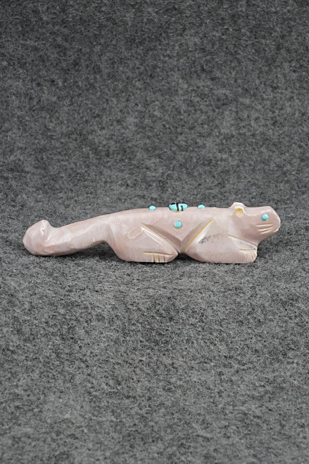 Mountain Lion Zuni Fetish Carving - Danette Laate