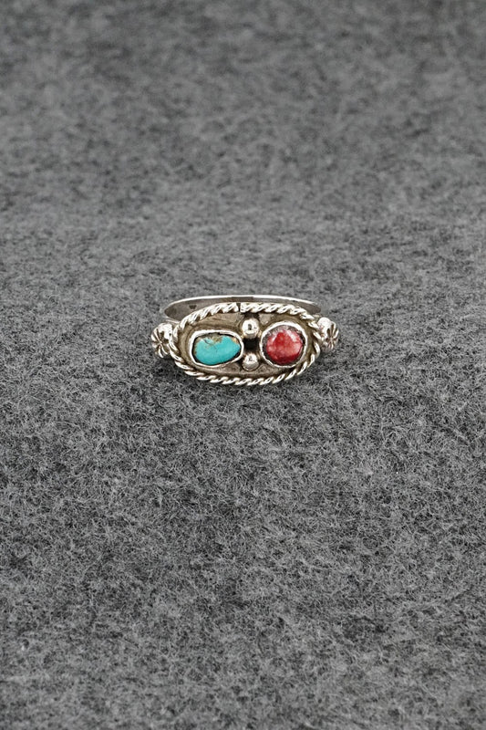 Turquoise, Spiny Oyster & Sterling Silver Ring - Priscilla Reeder - Size 8.5