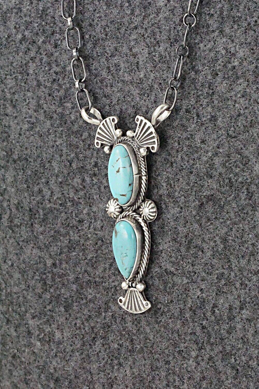 Turquoise & Sterling Silver Necklace - Verley Betone