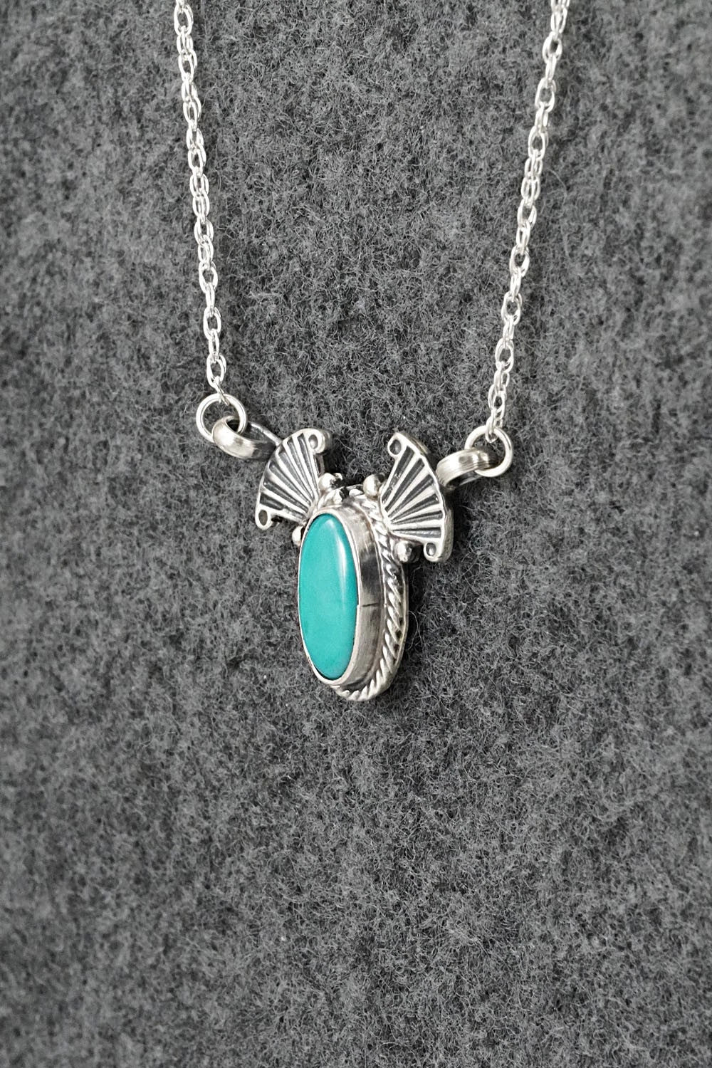 Turquoise & Sterling Silver Necklace - Verley Betone