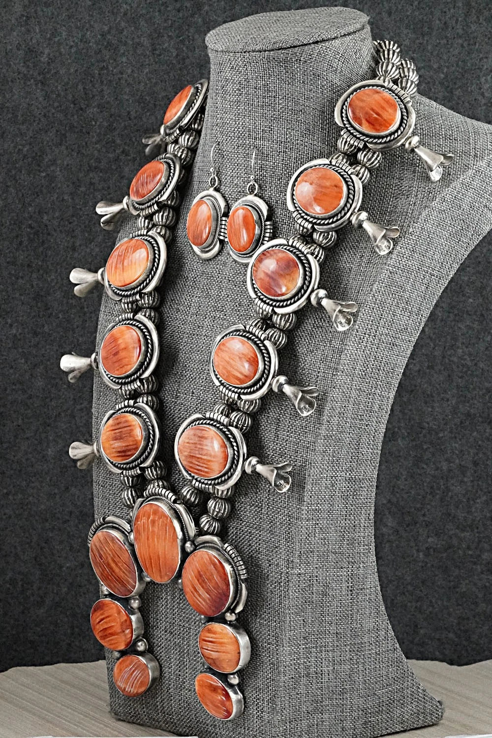 Spiny Oyster & Sterling Silver Squash Blossom Set - Paul Livingston