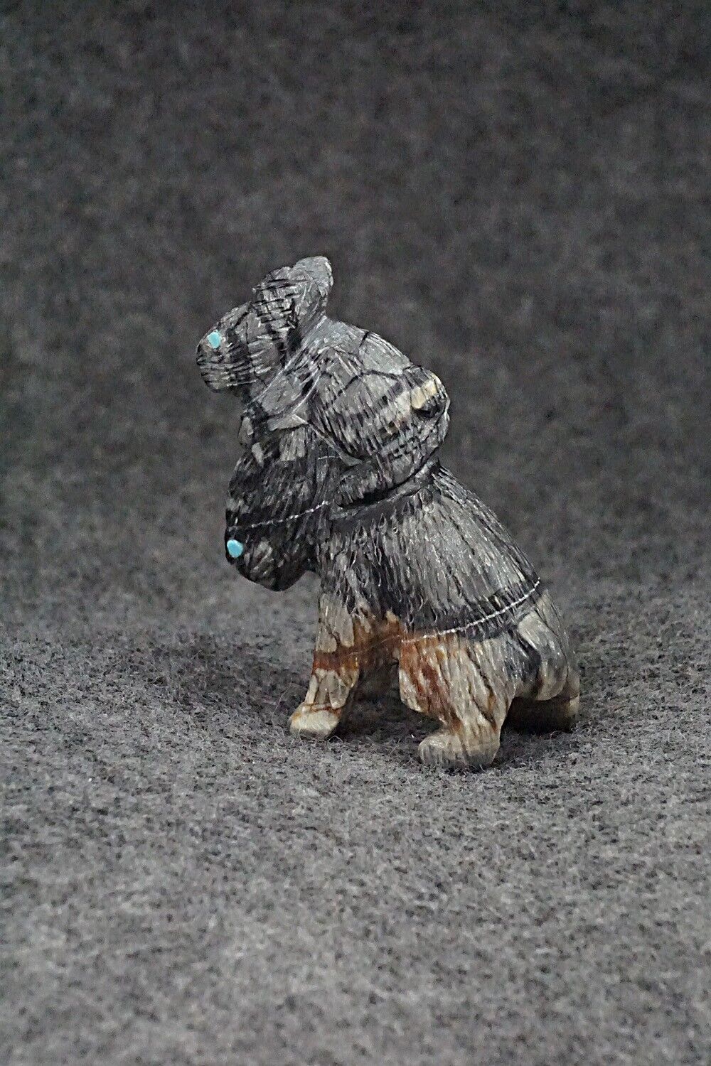 Rabbits Zuni Fetish Carving - Lindsey Cheama