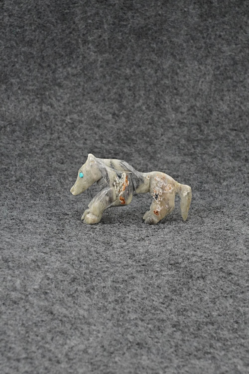 Horse Zuni Fetish Carving - Jonas Hustito