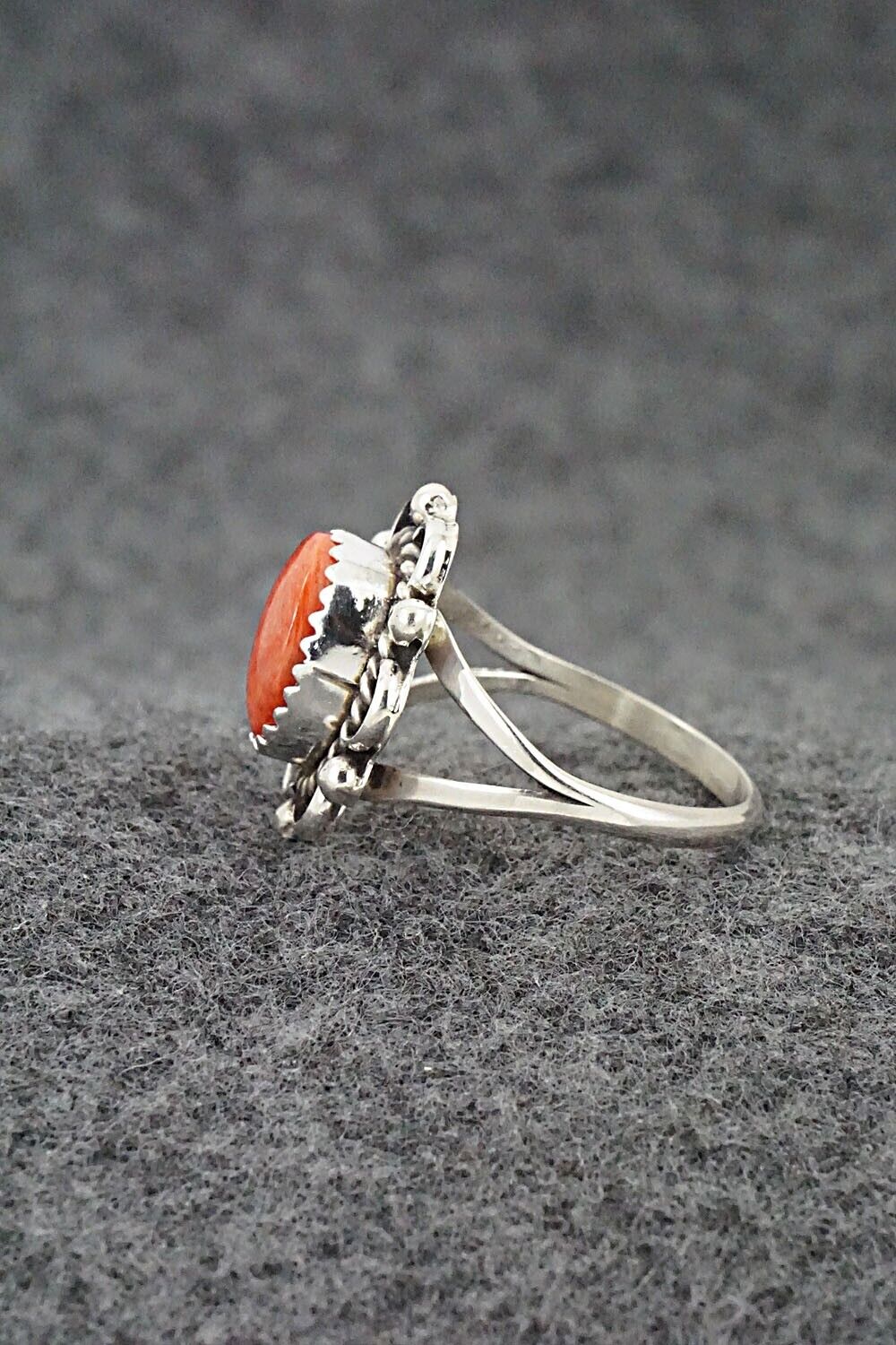 Spiny Oyster & Sterling Silver Ring - Freda Martinez - Size 8