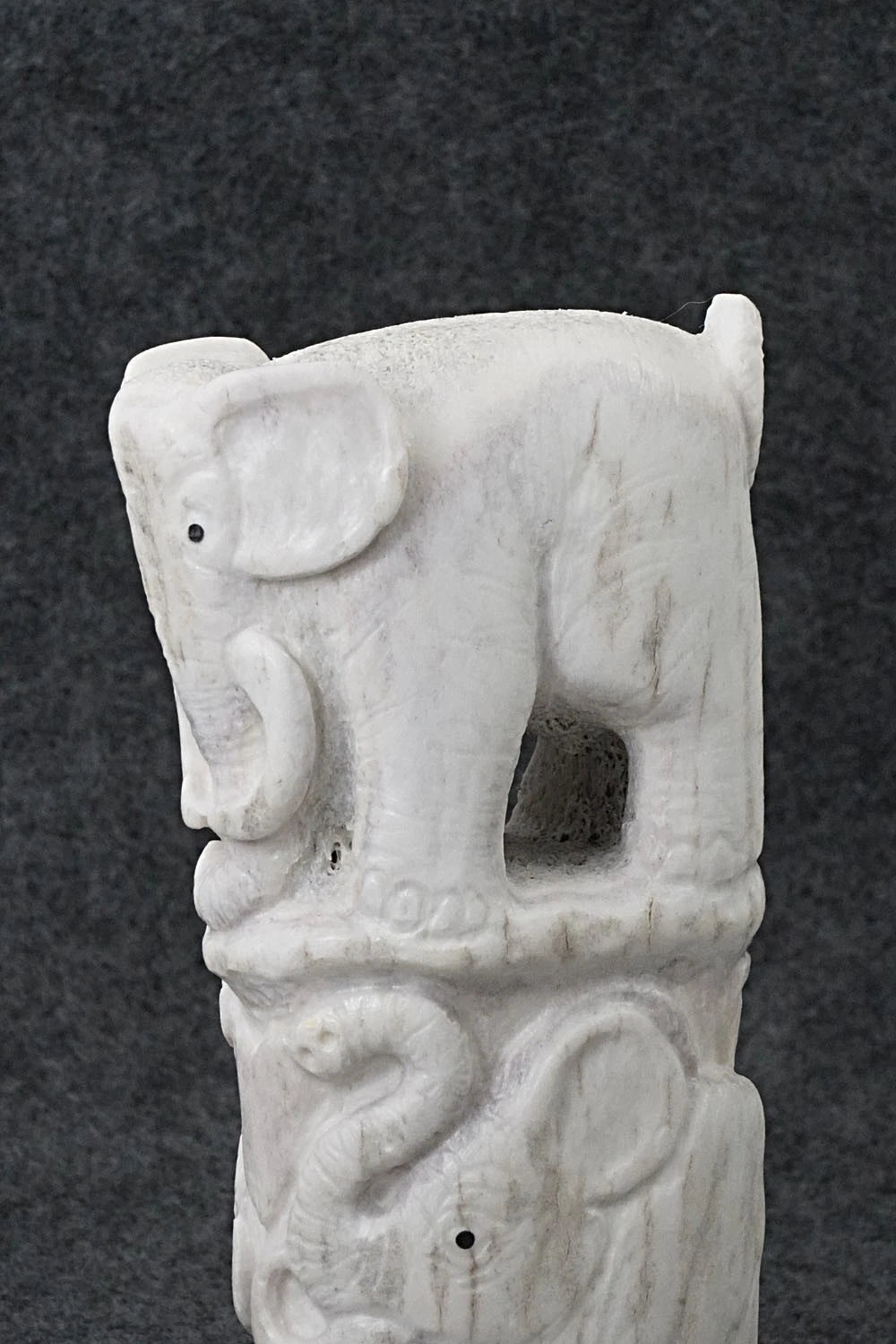Elephant Zuni Fetish Carving - Maxx Laate