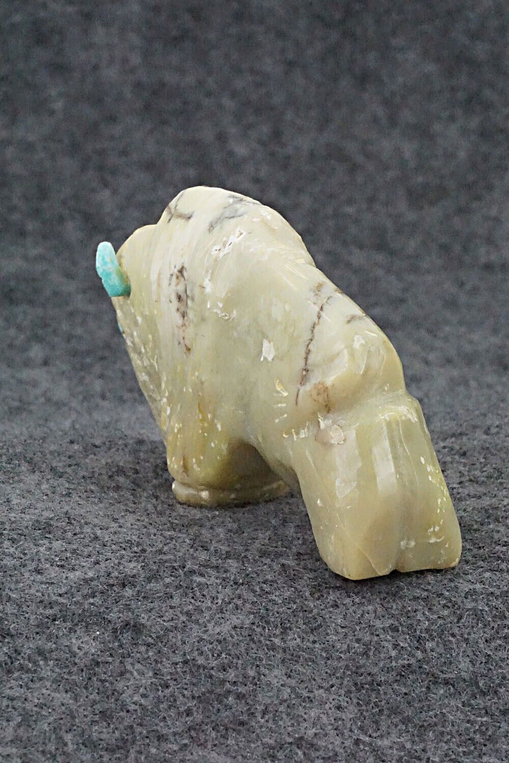 Buffalo Zuni Fetish Carving - Kevin Quam