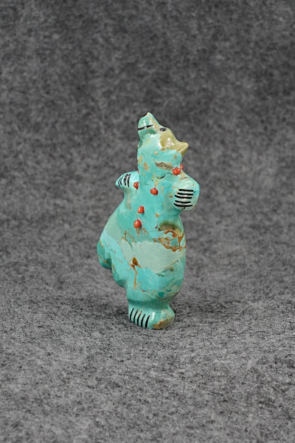 Bear Zuni Fetish Carving - Claudia Peina