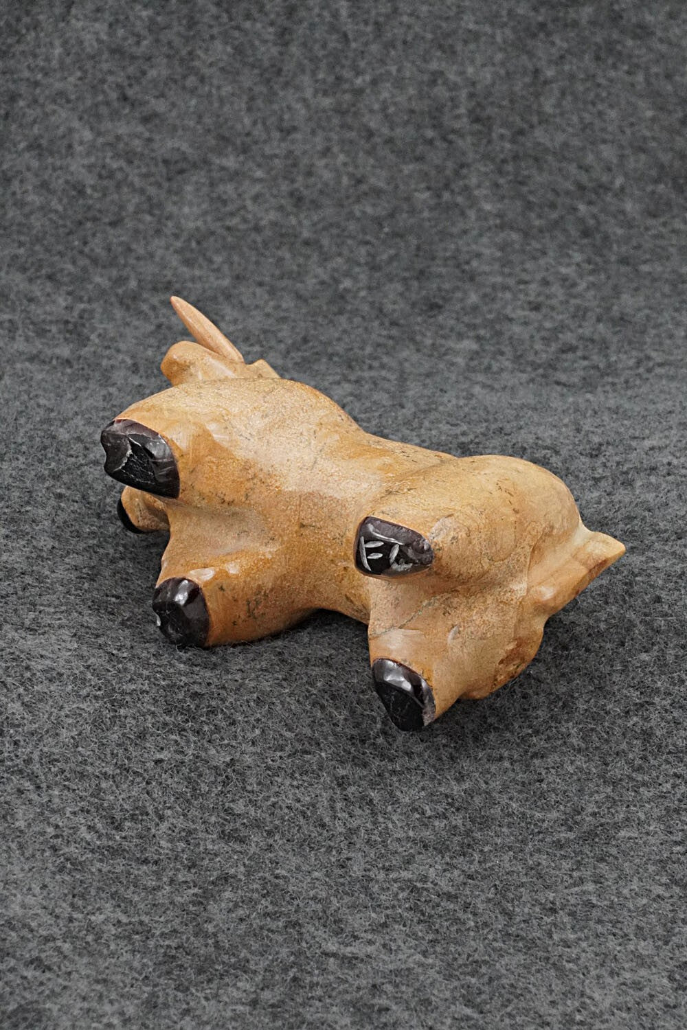 Bull Zuni Fetish Carving - Freddie Leekya