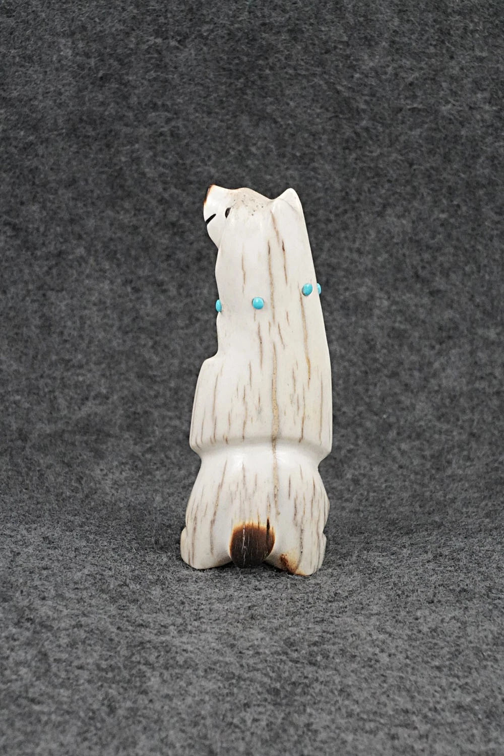 Bear Zuni Fetish Carving - Claudia Peina