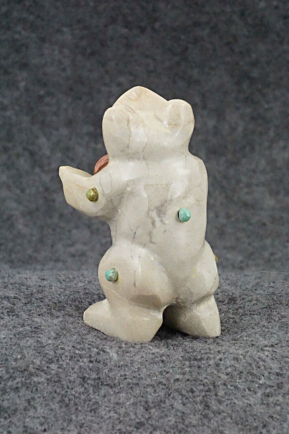 Frog with Heart Zuni Fetish Carving - Enrike Leekya