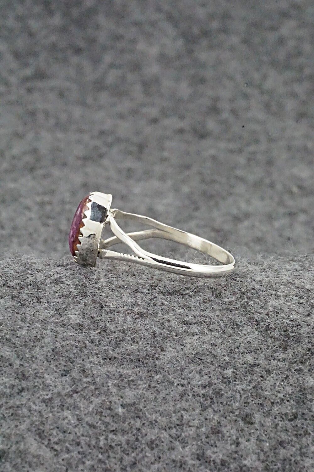 Spiny Oyster & Sterling Silver Ring - Robert Martinez - Size 8.5